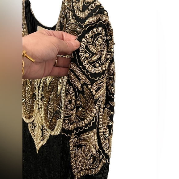 Cache vintage 100% silk black and gold long sleeve fully sequins and beaded gown - Picture 13 of 16